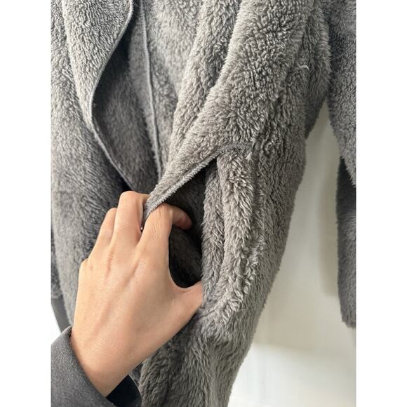 Hem & Thread Gray Sherpa Hooded Jacket One Size Super Soft Cozy Teddy Loungewear - Picture 6 of 11